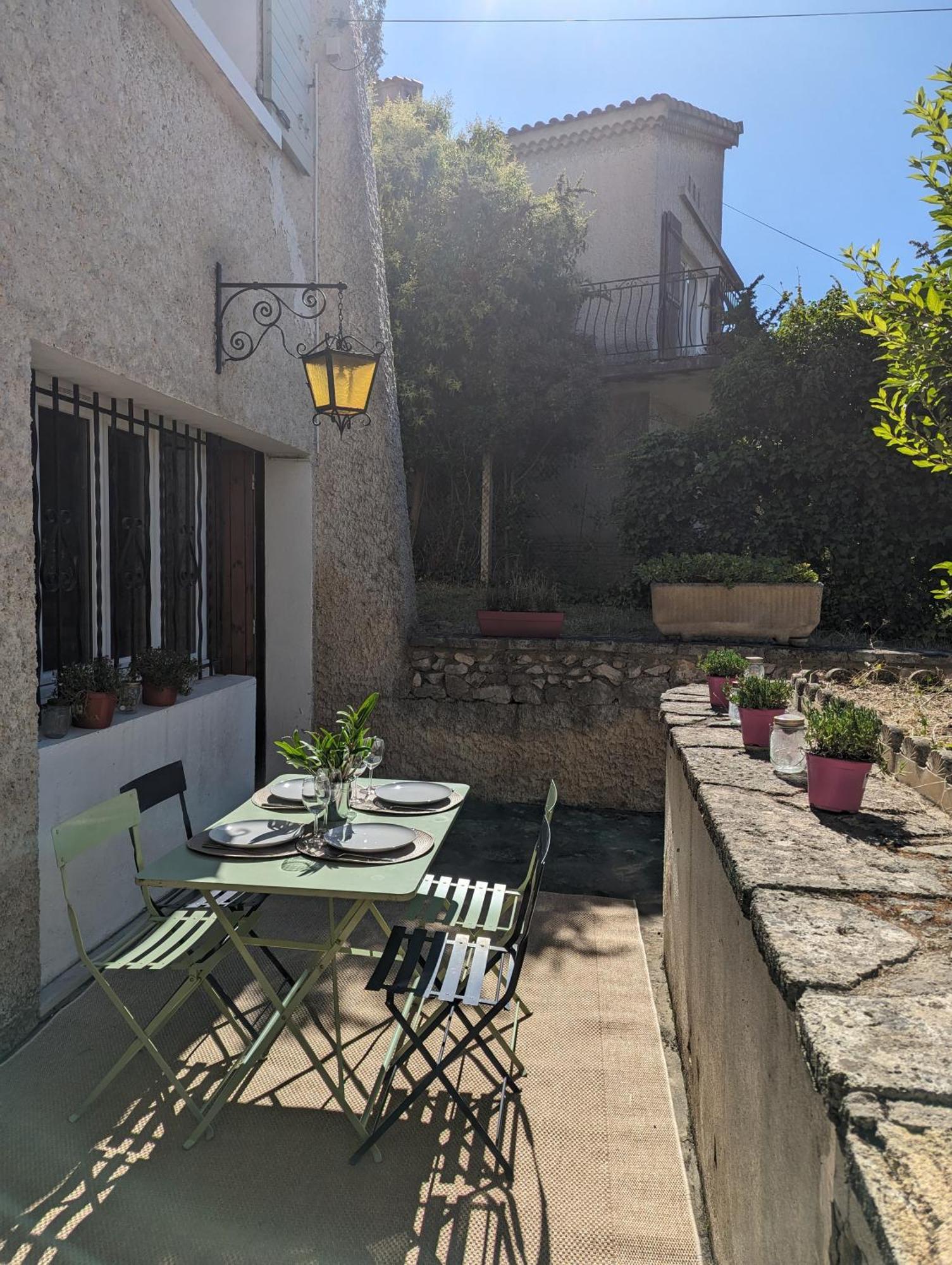 Le Cocon Des Passons * Aubagne